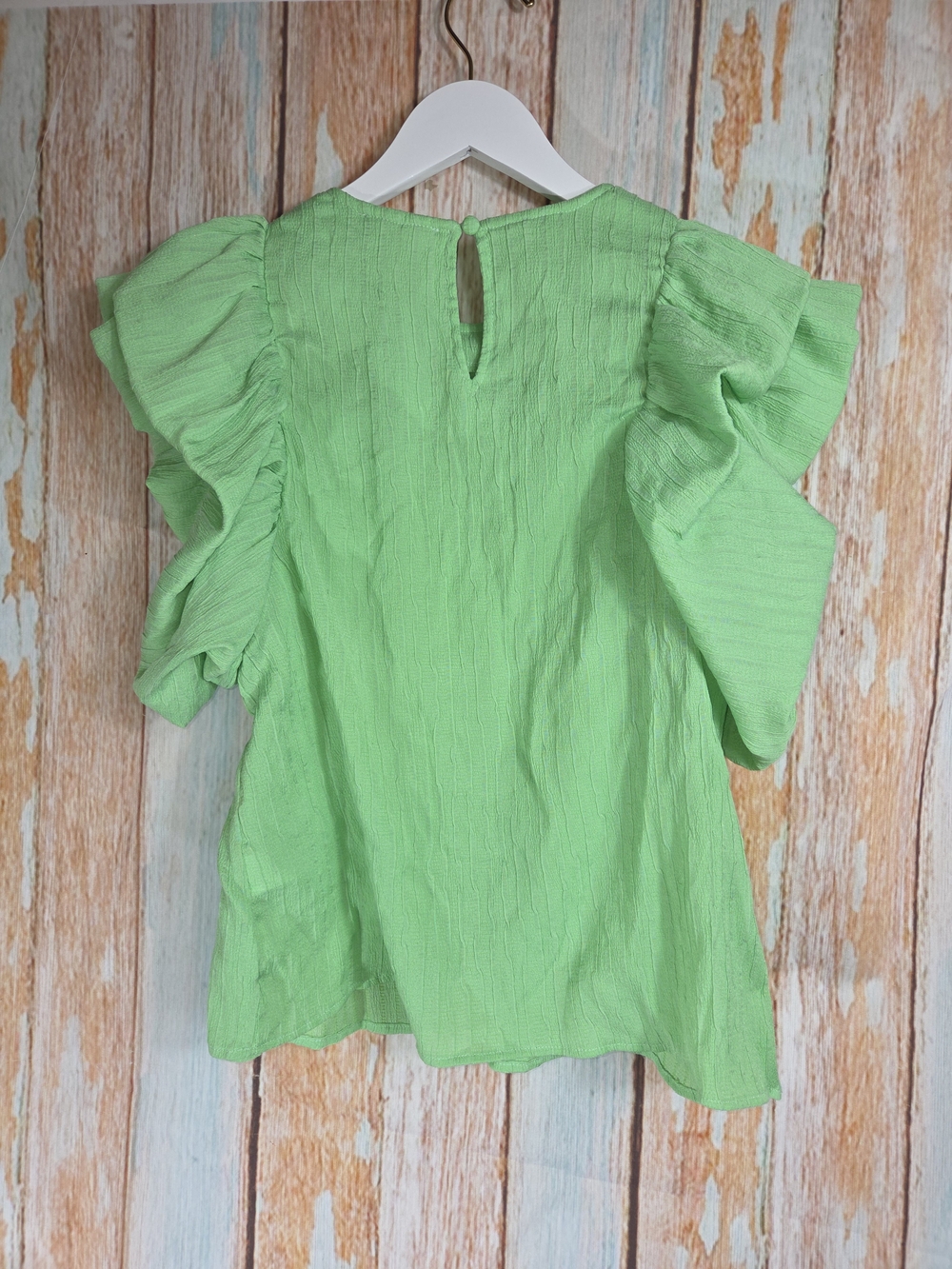 THML Mint/Lime Green Puff Sleeve Blouse. Size XS - Picture 3 of 5